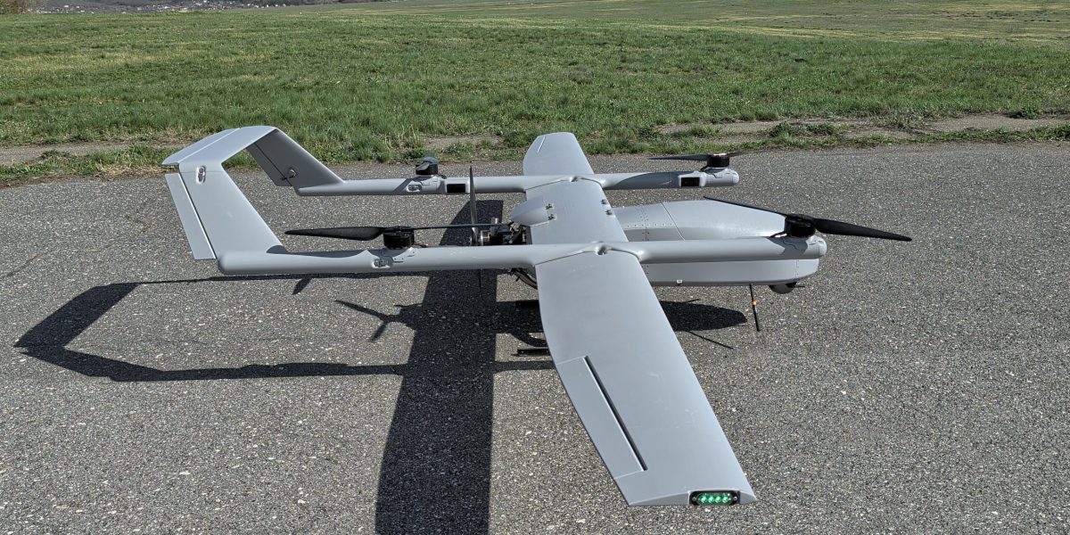 Afacerea cu drone: O firmă bagă 900.000 € într-o fabrică în București