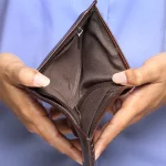 Poprire pe salariu în 2026: Cât pierdeți din venit legal în România?