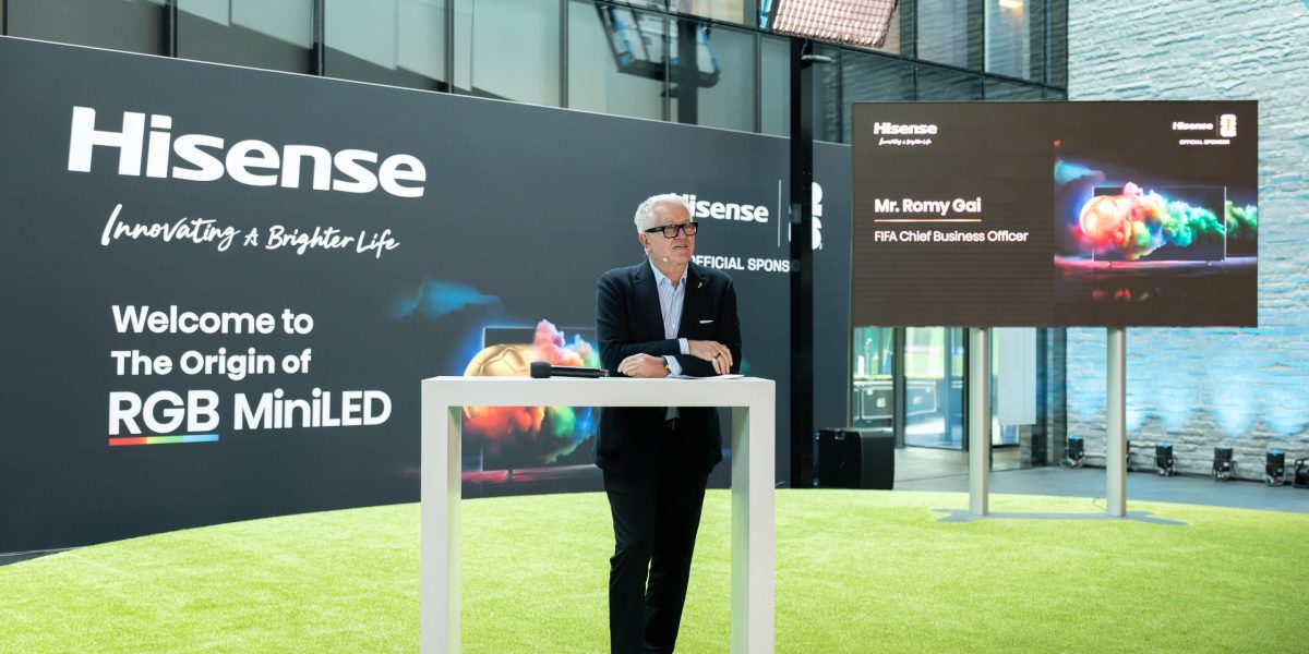 Hisense, vedeta tehnologiei pentru Cupa Mondială FIFA 2026: Noua gamă RGB MiniLED