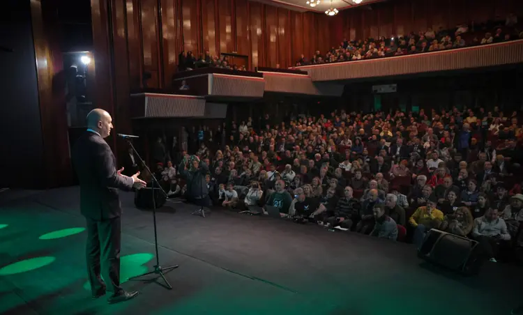 Rumen Radev, pro-rusul eurosceptic, câștigă alegerile din Bulgaria. Ce urmează