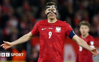 Lewandowski, marele atacant polonez, ratează Cupa Mondială din 2026 Robert Lewandowski, unul dintre cei mai mari atacanți ai ultimilor 15 ani, nu va participa la Cupa Mondială din 2026, care va avea loc în Canada, Statele Unite și Mexic