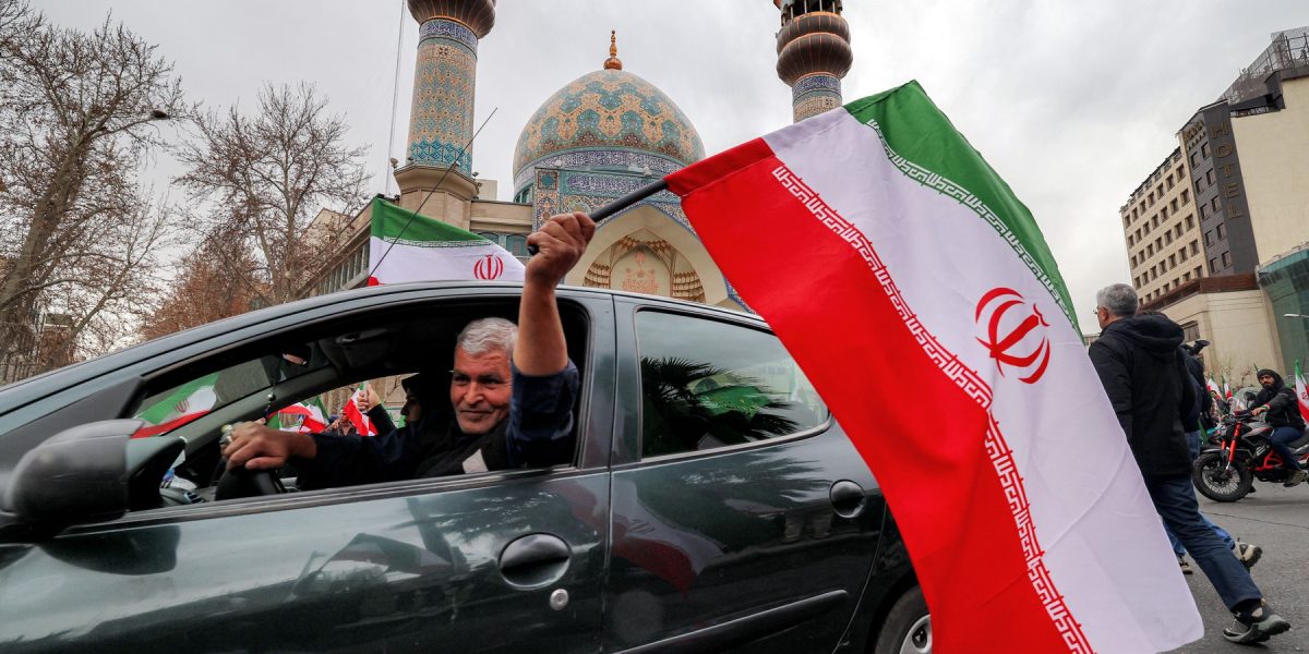 Ofensiva diplomatică surprinzătoare: Iranul și SUA, tot mai aproape de un acord Oficiali din Statele Unite ale Americii și Israel au fost luați prin surprindere de o evoluție neașteptată