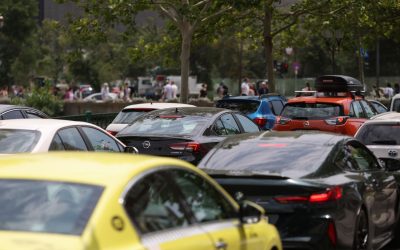 Românii asigură MAI MULTE mașini CASCO, CHIAR dacă prețurile cresc. Schimbări ÎN top asigurări