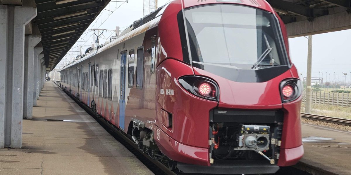 Trenurile Alstom Coradia, cumpărate de stat, ajung la privați: Pe ce rute vor circula