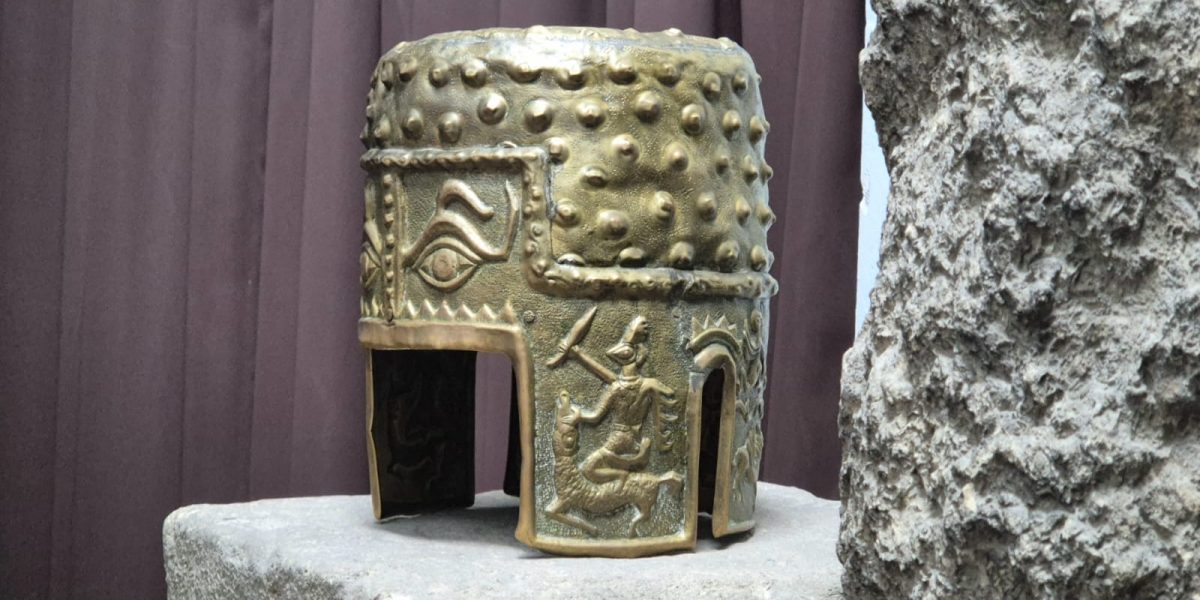 Coiful dacic de la Coțofenești, posibil recuperat; Parchetul olandez organizează conferință de presă Coiful dacic de AUR de la Coțofenești, artefactul furat în 2025 de la Muzeul Drents din Olanda, ar fi fost recuperat, conform informațiilor vehiculate