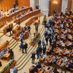 Moțiunea de cenzură, sub semnul întrebării: Pace filmează, AUR mai așteaptă