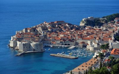 Wizz Air introduce zboruri directe către Dubrovnik din București Compania aeriană Wizz Air continuă extinderea operațiunilor și anunță o nouă rută directă din București către Dubrovnik, Croația