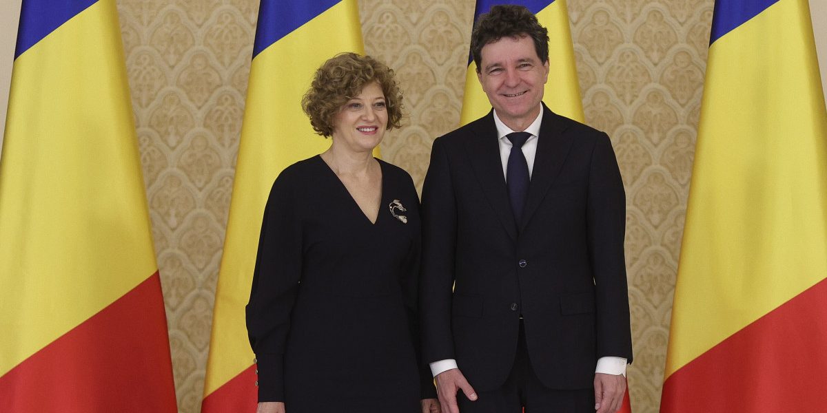 Oana Gheorghiu, despre Nicușor Dan: Ce reproșează societatea. Rămâne în Guvern