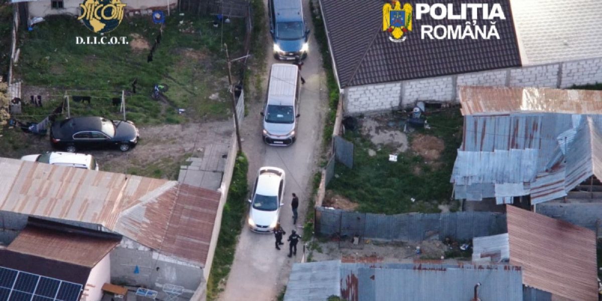 Rețea criminală: Tinere, exploatate sexual în Europa timp de 5 ani. Percheziții în București și 4 județe