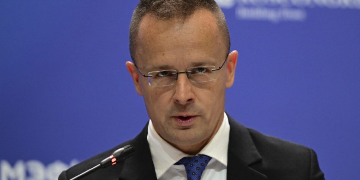 Scandal la Budapesta: PETER Szijjarto, acuzat că ar distruge documente