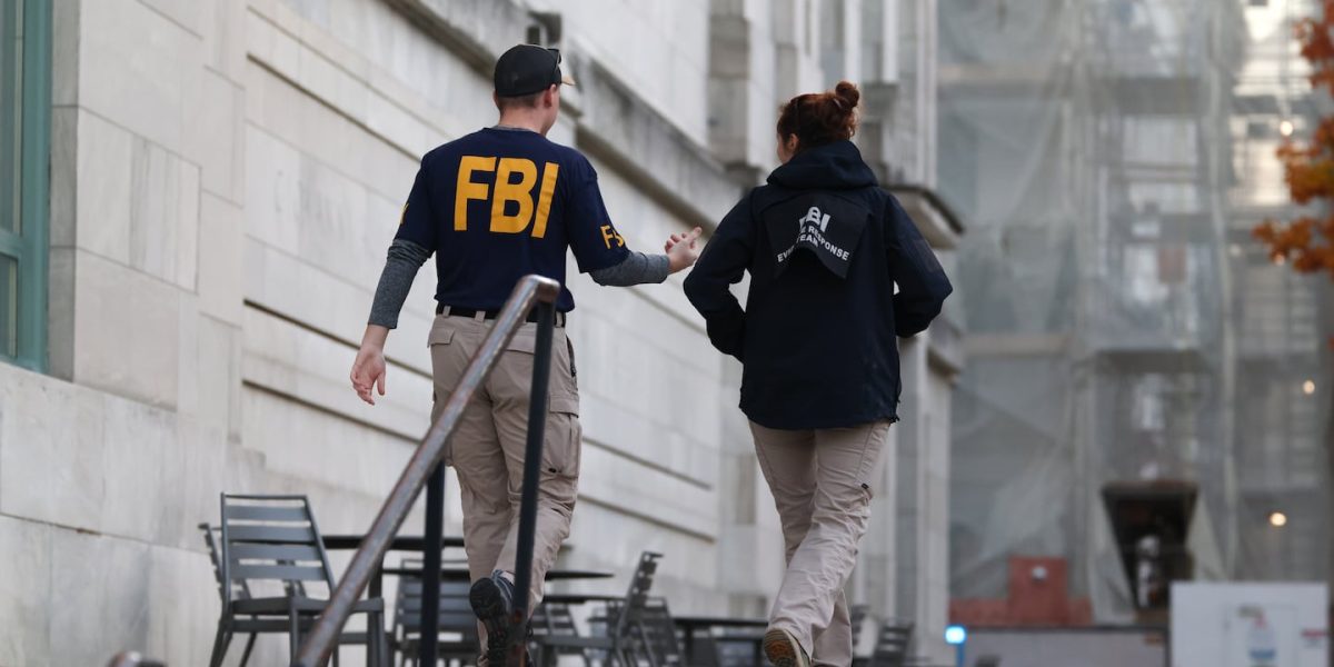 FBI a dezmembrat o rețea de hackeri ruși care au compromis routere în SUA Biroul FBI din Boston, împreună cu Departamentul de Justiție, au condus o operațiune amplă pentru a neutraliza o rețea de hackeri guvernamentali ruși