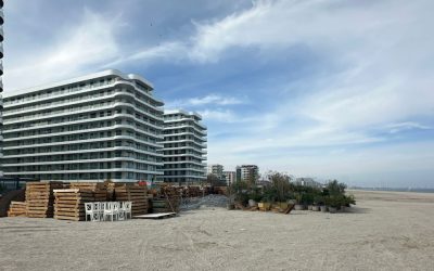 Șezlonguri ilegale pe plajă la Năvodari: Firmele au fost prinse