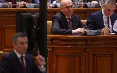 Bolojan, sfidător: „Când te înjură, e bine”. Liberalii, lăsați cu ochii în soare