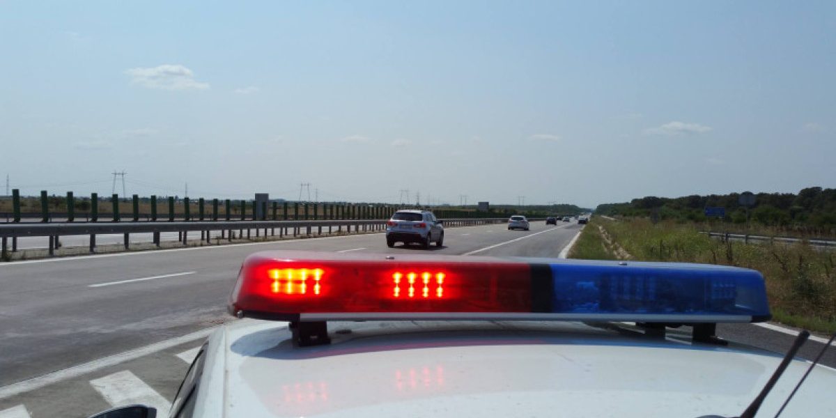 Șofer, record de viteză pe A1: 224 km/h! Amendă usturătoare și permis suspendat