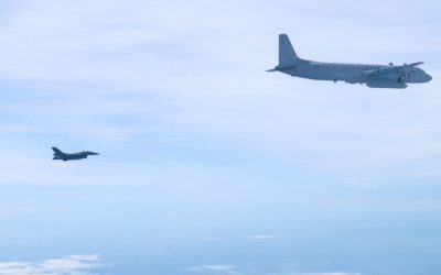 Piloții români, misiune RISCANTĂ: Au interceptat un avion de spionaj rusesc lângă Lituania