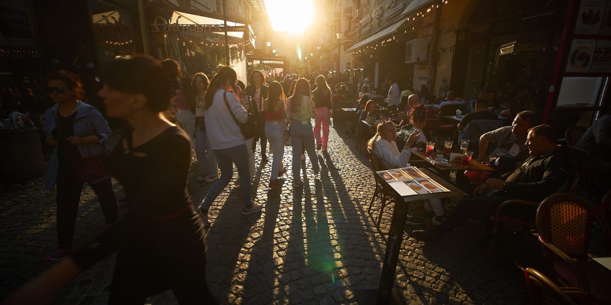 Sondaj Digi24: Ce schimbări fac românii din cauza scumpirilor? Sociolog: Anxietate