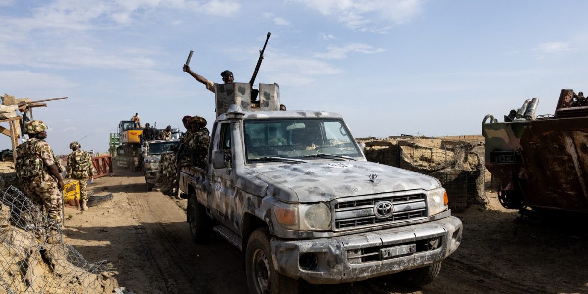 Zeci de morți după lovituri aeriene în Nigeria