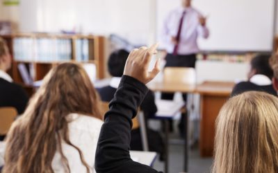 Guvernul dă undă verde concursurilor pentru profesori și posturi universitare