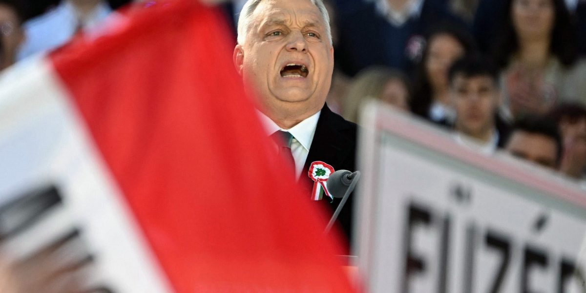 Orban câştigă în Ungaria: Ce arme are UE să-l oprească?