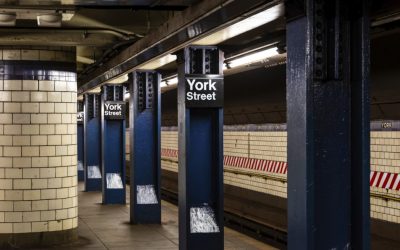 SUA: O nouă tragedie la metroul din New York: Poliția a împușcat un agresor