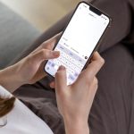 Dacă vă consultați cu un asistent bazat pe inteligența artificială nu doar atunci când căutați informații, ci și atunci când aveți o situație personală, s-ar putea să vă dea dreptate chiar dacă nu aveți – este concluzia unui studiu amplu care a analizat răspunsurile generate de astfel de motoare în mai multe situații în care alți oameni ar fi spus că ați greșit, deși inteligența artificială spune că nu este cazul