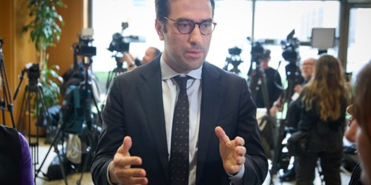 Spania și alte patru țări europene cer un nou impozit pentru firmele de energie