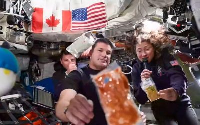 Borcanul de Nutella plutind în capsula Orion și meniurile astronauților, elemente-cheie ale misiunii Artemis 2 Misiunea Artemis 2, care a demarat manevrele de revenire pe Pământ, a oferit telespectatorilor din întreaga lume un spectacol inedit: un borcan de Nutella plutind în interiorul capsulei spațiale Orion