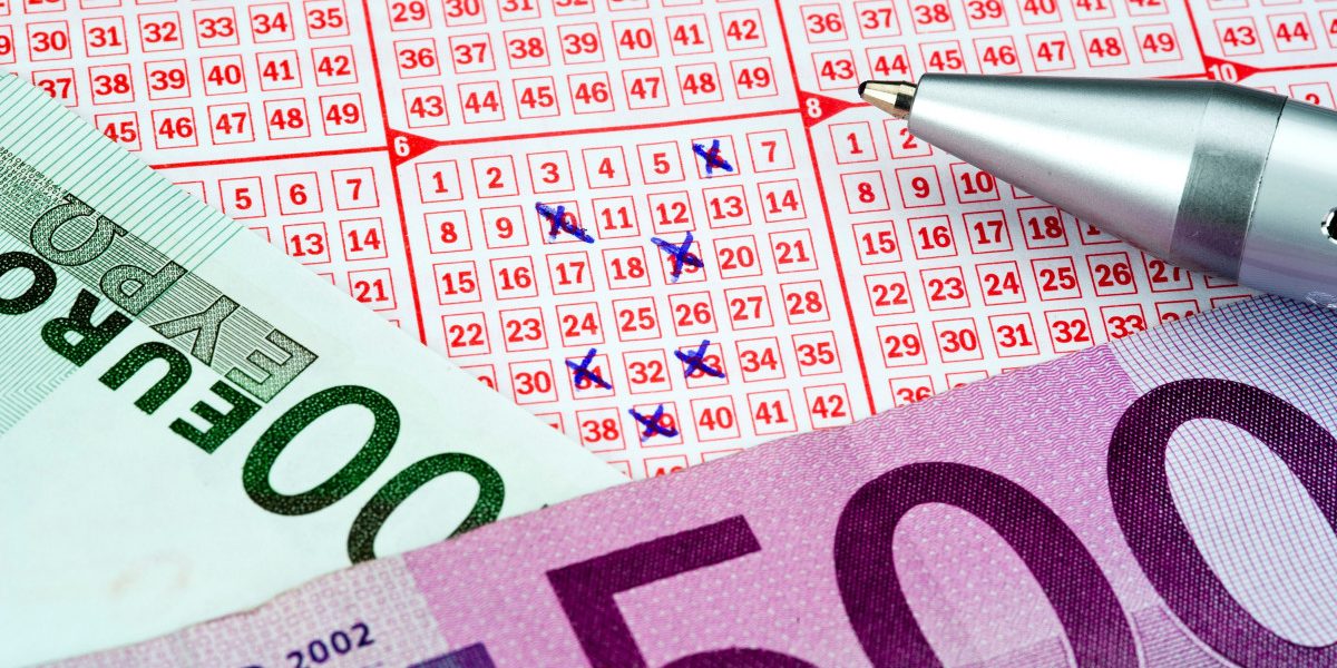 Bărbat din Germania, milionar peste noapte: Secretul de 44 milioane, ascuns de soție!