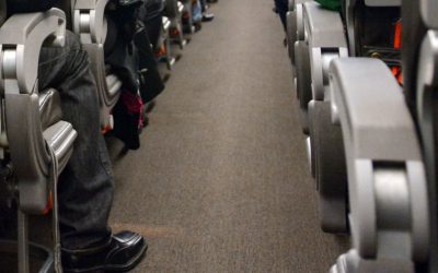 Bărbat dat jos din avionul Craiova-Madrid: Înjurături la adresa echipajului