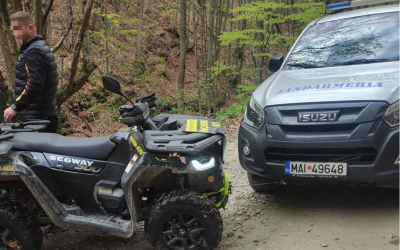 Tineri de 20 de ani, accident grav cu ATV-ul în Vâlcea: Au căzut de la 8 metri