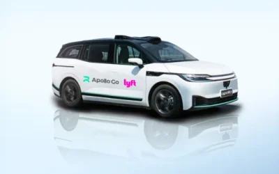 Reformulează acest titlu în stil jurnalistic românesc, 55-70 caractere, informativ și direct. Fără clișee sau formule introductive. Titlu: 100 de mașini fără șofer au rămas blocate în trafic în Wuhan, stârnind panica pasagerilor / Serviciul de taximetrie robot este în mare creștere în China REGULI STRICTE: – Răspunde cu UN SINGUR titlu, nimic altceva – Fără opțiuni, fără variante, fără numerotare – Fără a număra caracterele în răspuns – Fără ghilimele în jurul titlului – Fără majuscule la fiecare cuvânt (nu Title Case) – doar prima literă din propoziție și numele proprii – Fără punct la finalul titlului – Fără formatare markdown sau HTML – Fără două puncte (:) urmate de subtitlu generic – Prima literă din titlu trebuie să fie majusculă – Numele proprii cu majusculă (ex: Fritz, PSD, România)