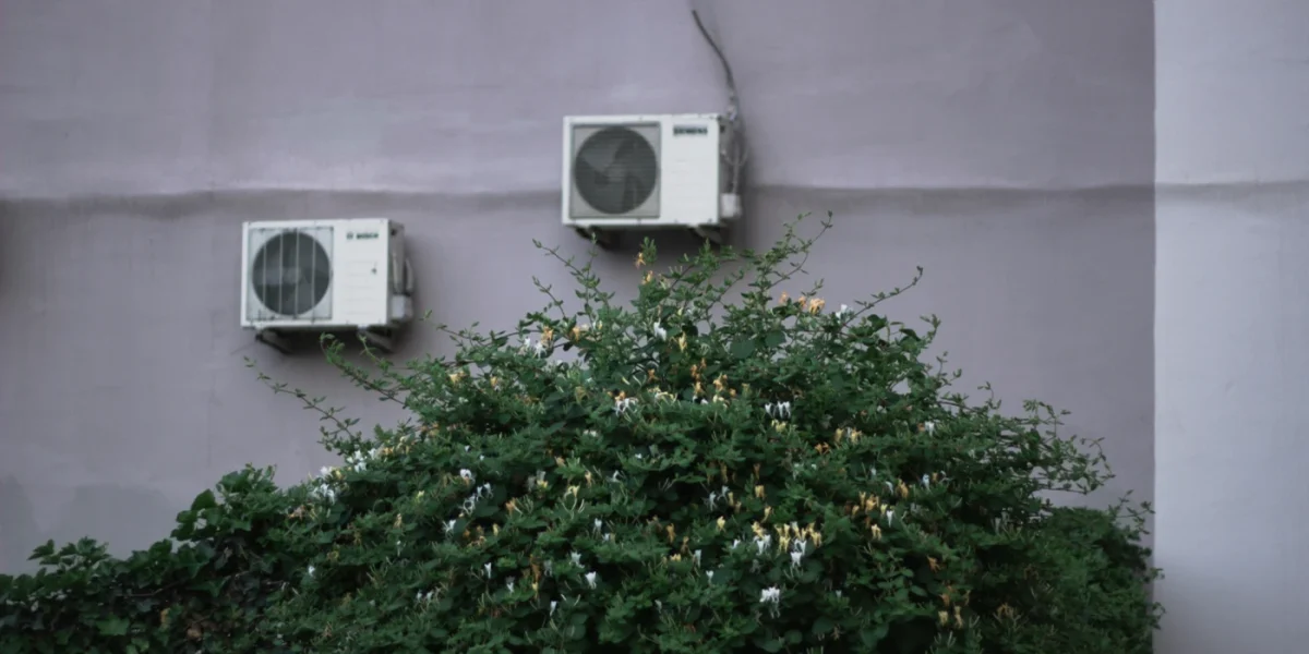 Blocuri sub asediu: Vecinii se pot da în judecată pentru AC – verdictul instanței