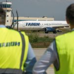 Zborurile din Europa, compromise de criza kerosenului: România poate profita