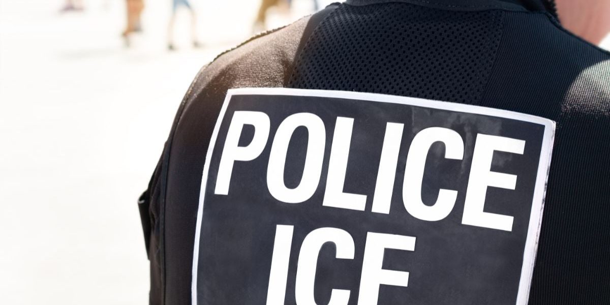 Franțuzoaica de 86 de ani, închisă în SUA după ce a traversat oceanul pentru iubire