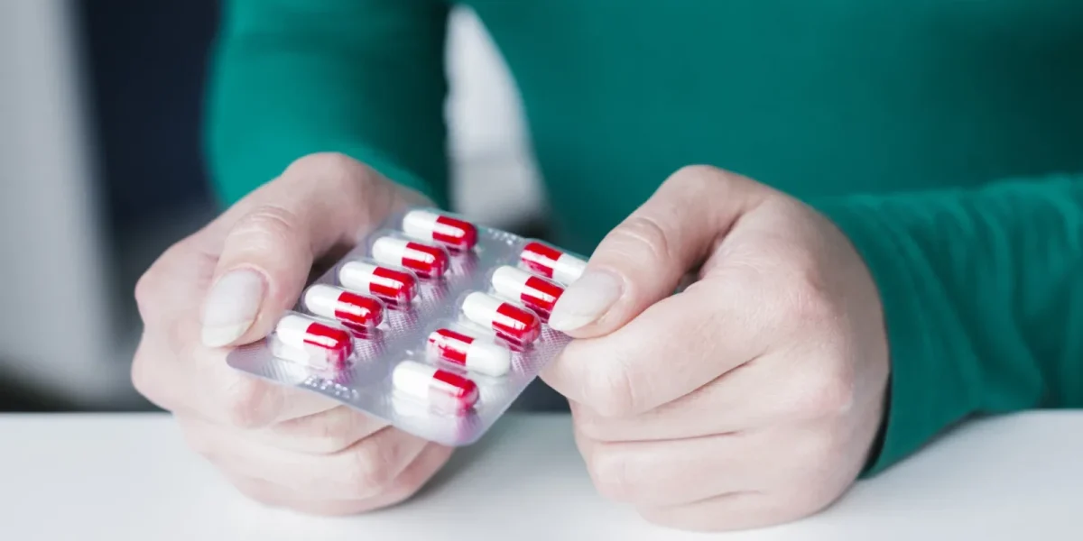 Antibioticele, pericol ascuns: Unele cresc inflamația în corp