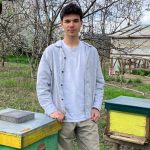 Codrin, elevul din Iași, și pasiunea pentru albine: A câștigat un premiu!