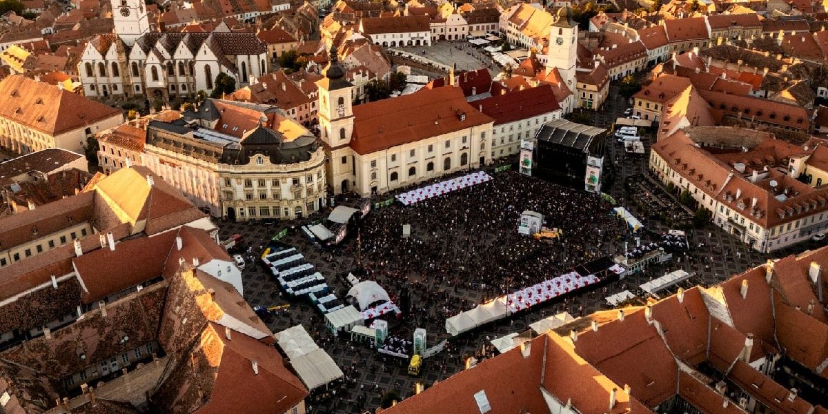 Festival de amploare în România: Banii pe bilete, returnați, acces gratuit