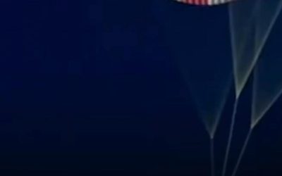 Astronauții Artemis 2, înapoi pe Pământ: Capsula Orion a amerizat cu succes!