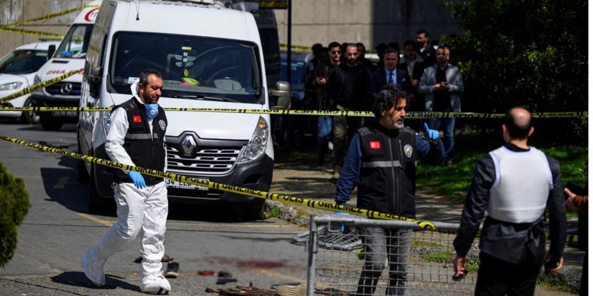 Atac armat la consulatul israelului din istanbul: Polițiști împușcați, teroriști „neutralizați”