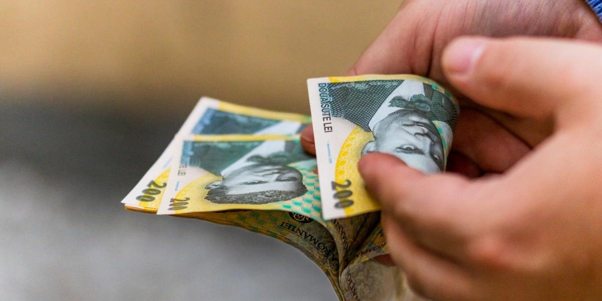 Deputat USR, propunere șoc: Băncile, obligate să compenseze ROBOR-ul!