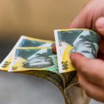 Deputat USR, propunere șoc: Băncile, obligate să compenseze ROBOR-ul!