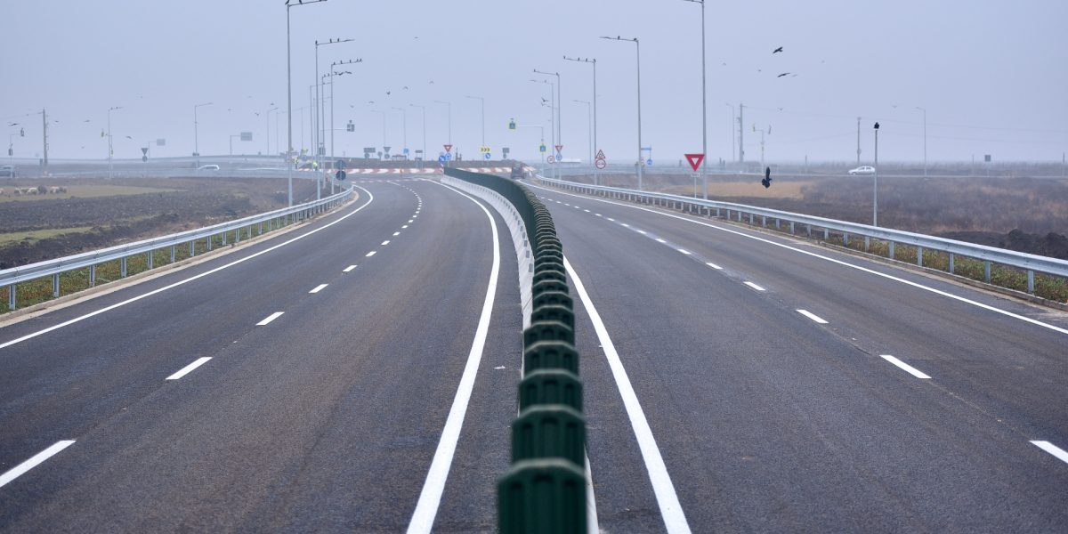 CNAIR vrea să știe: Câte mașini circulă în România