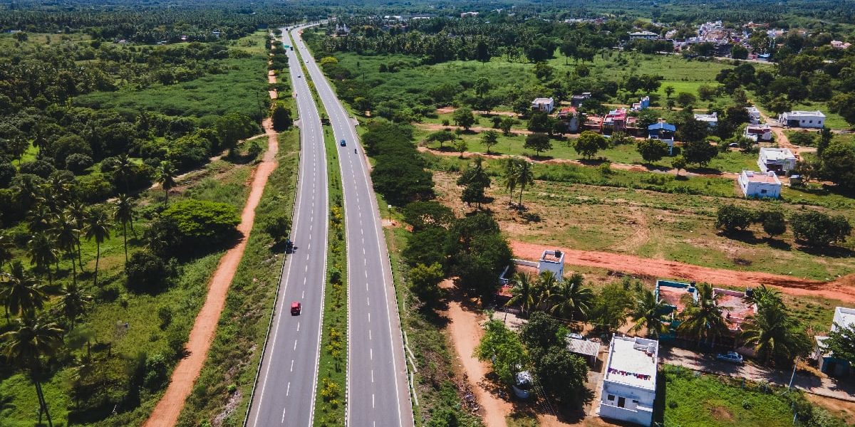 Escroci, prinși după un an și jumătate: Au înșelat la taxare