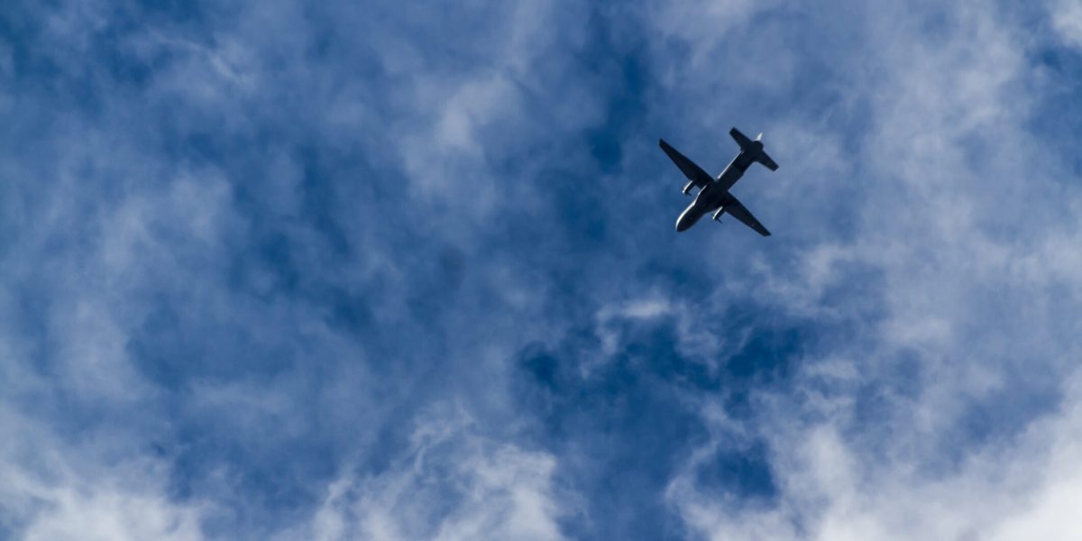 Criză de combustibil aviatic în Europa: UE vrea SUA în locul Orientului Mijlociu