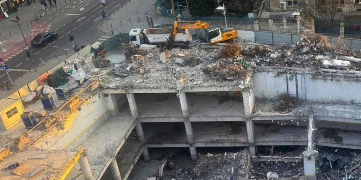 Imagini spectaculoase: AFI Central Tower se ridică pe Calea Victoriei din București