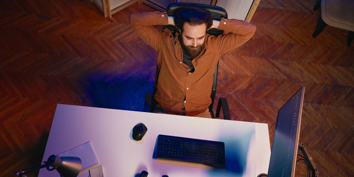 Bărbații inteligenți, mai liberali: Ce arată studiul despre gândire și politică