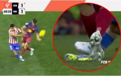 Partida extrem de așteptată dintre Atletico Madrid și FC Barcelona, din cadrul campionatului spaniol de fotbal, a fost marcată de un moment controversat, de arbitraj