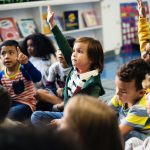 Grădinița din Craiova, anchetată: Educatoare, găsită punând copiii să se bată