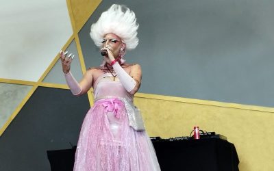 Beni Mihai, de la corul bisericesc la Drag Queen cu hituri pop-rock