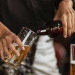 Atenție, grupă sanguină: Medicii avertizează asupra alcoolului